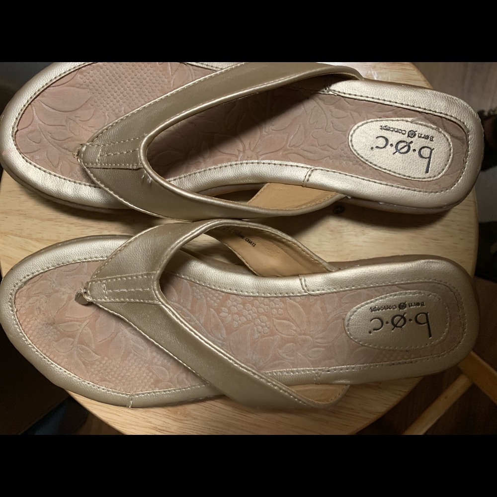 Shoes - Picture 5 of 8